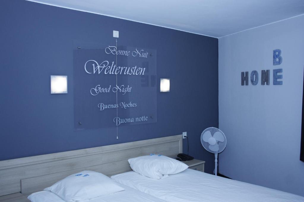 Sas van Gent Hotel & Appartementen Royal חדר תמונה