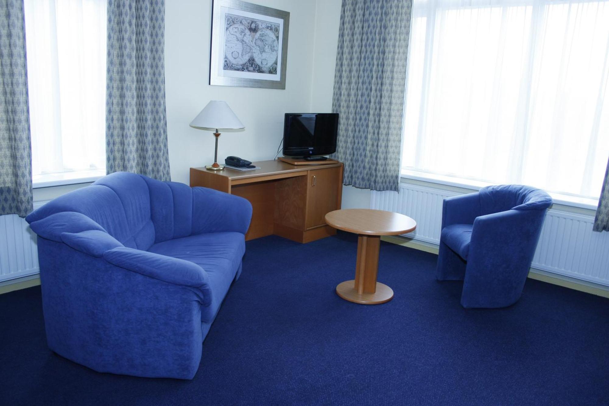 Sas van Gent Hotel & Appartementen Royal מראה חיצוני תמונה