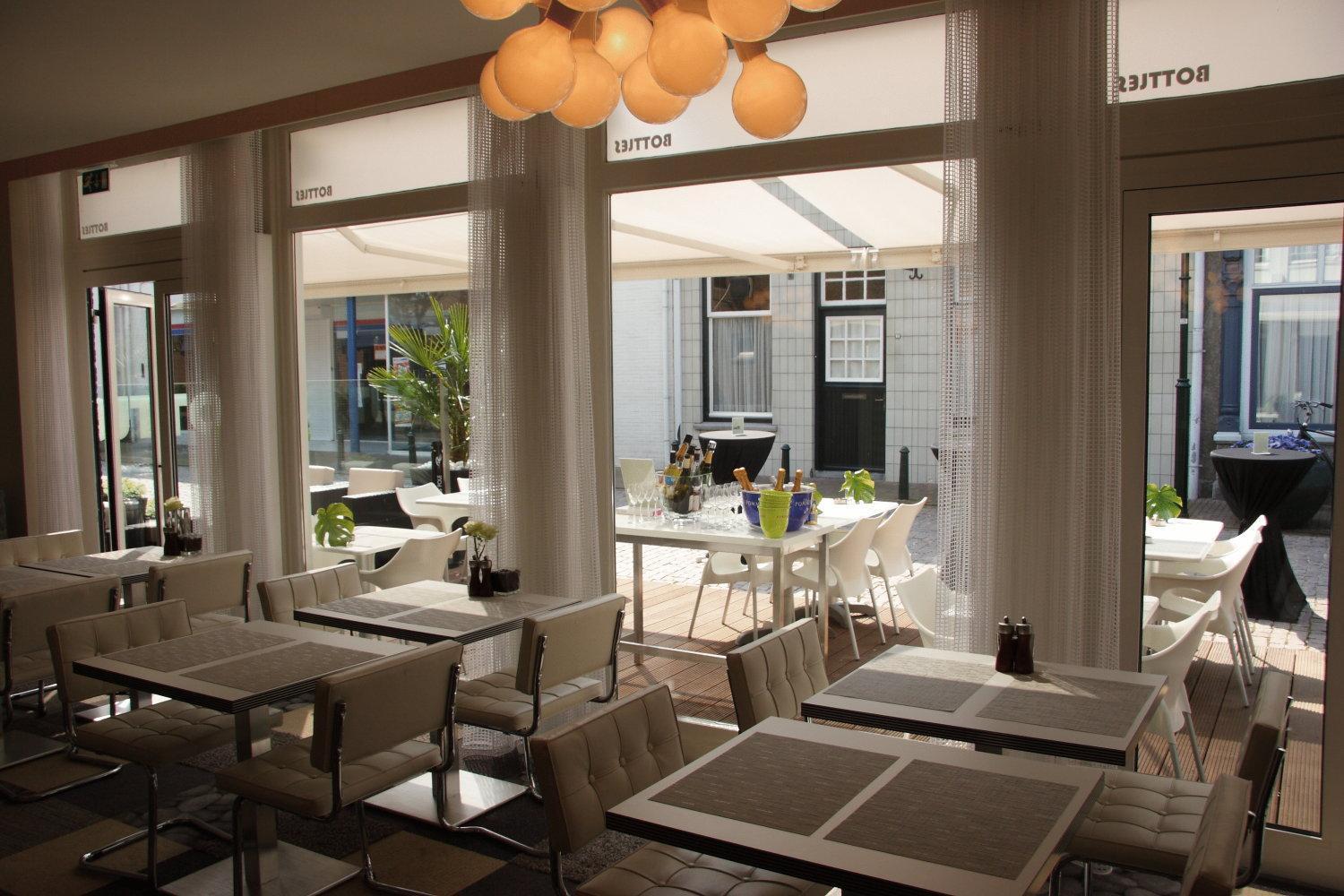 Sas van Gent Hotel & Appartementen Royal מראה חיצוני תמונה