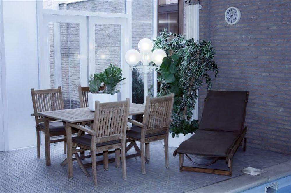 Sas van Gent Hotel & Appartementen Royal מראה חיצוני תמונה
